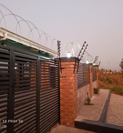 Razor wire & Electric Fence